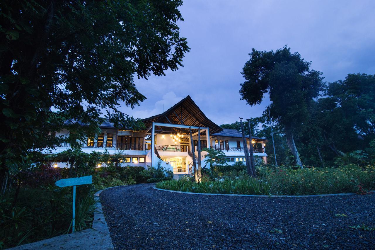 Bajo Komodo Eco Lodge Лабуан-Баджо Екстер'єр фото